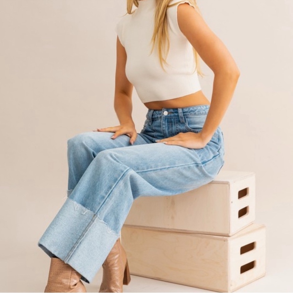 Le Lis Light Blue Wide-Leg Patch Pocket Jeans - Picture 2 of 13